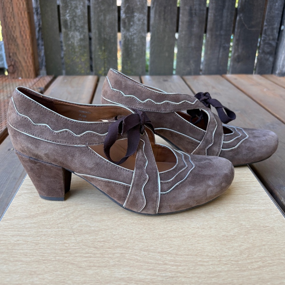Earthies Sarenza Suede Leather Retro Style Tie Heels In Dark Taupe Sz 7.5B